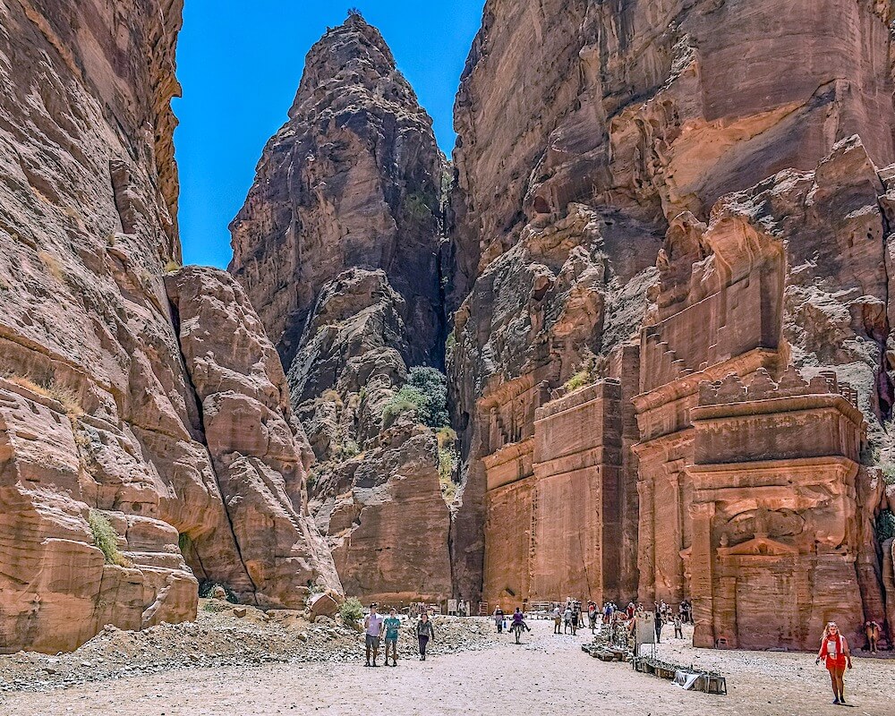 Гор н. Иорданские горы. Иордания город Петра для мусульман. Petra Spirit of the Desert.