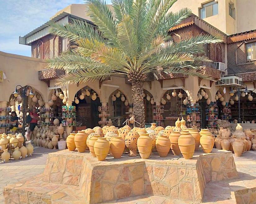 Низва - город - оазис, в прошлом столица Султаната Оман